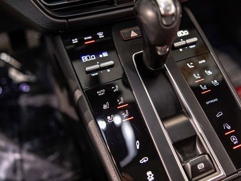 Used 2023 Porsche Macan S image 29