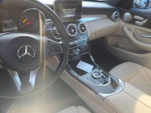 Used 2018 Mercedes-Benz C 300 4MATIC Sedan w/ Premium Package image 7