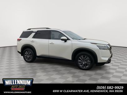 Used 2024 Nissan Pathfinder SV