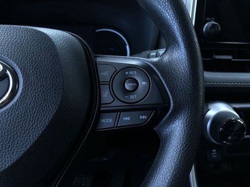 Used 2025 Toyota RAV4 XLE image 25