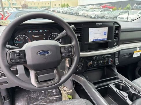 New 2026 Ford F350 XLT w/ FX4 Off-Road Package AWD/4WD image 13