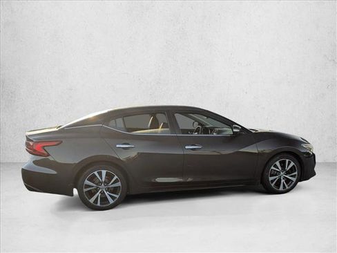 Used 2017 Nissan Maxima 3.5 SL image 2