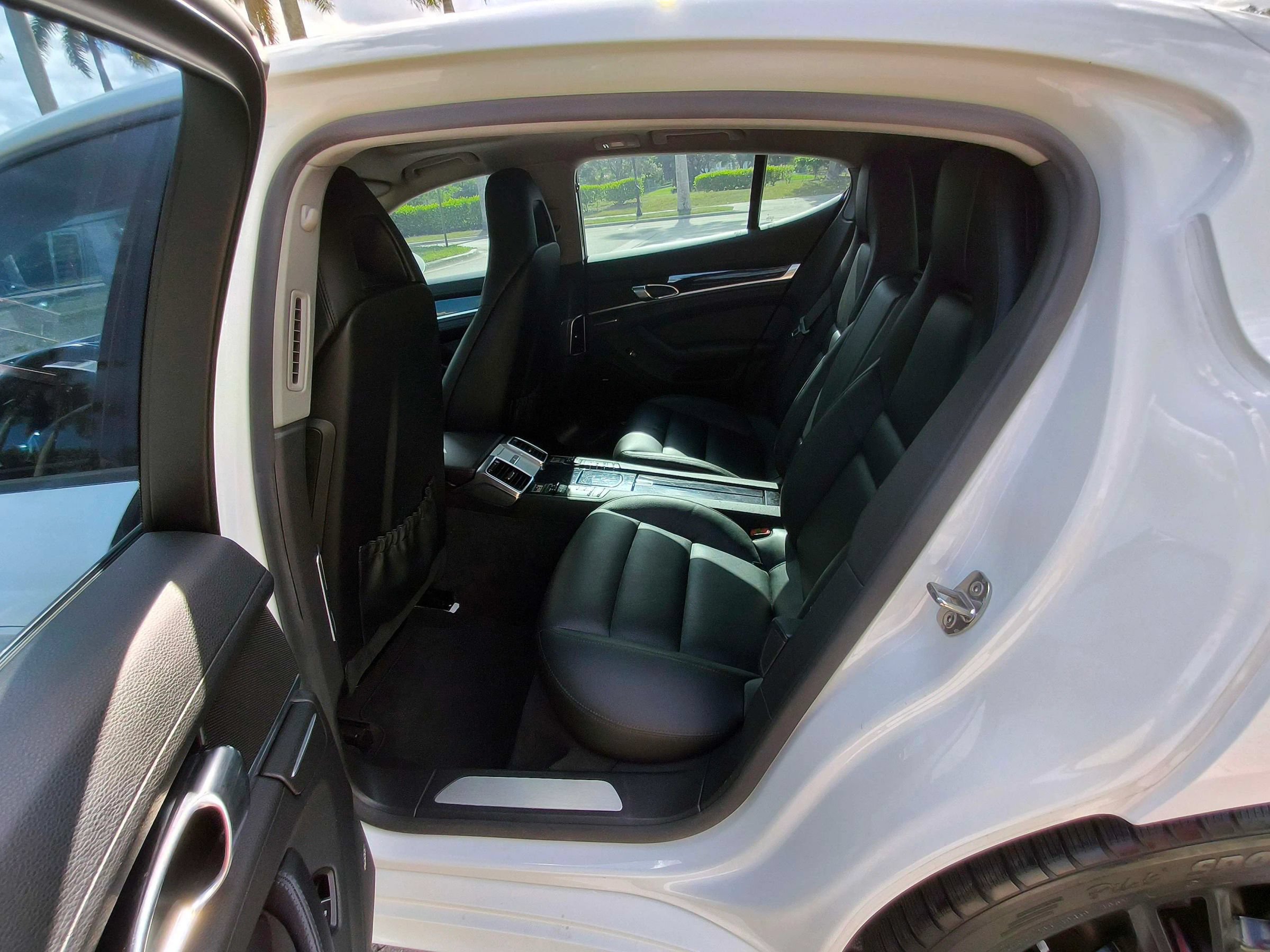 Used 2016 Porsche Panamera S RWD image 34