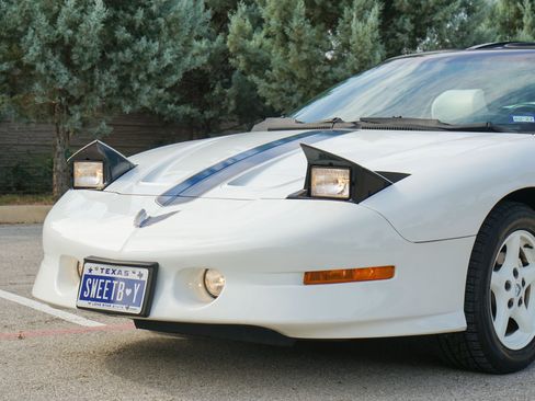 Used 1994 Pontiac Firebird Coupe RWD image 17