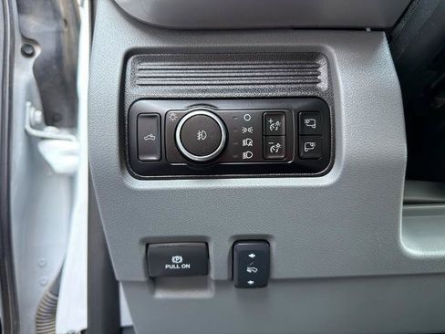 Certified 2025 Ford F450 XLT w/ 360-Degree Camera Package AWD/4WD image 24