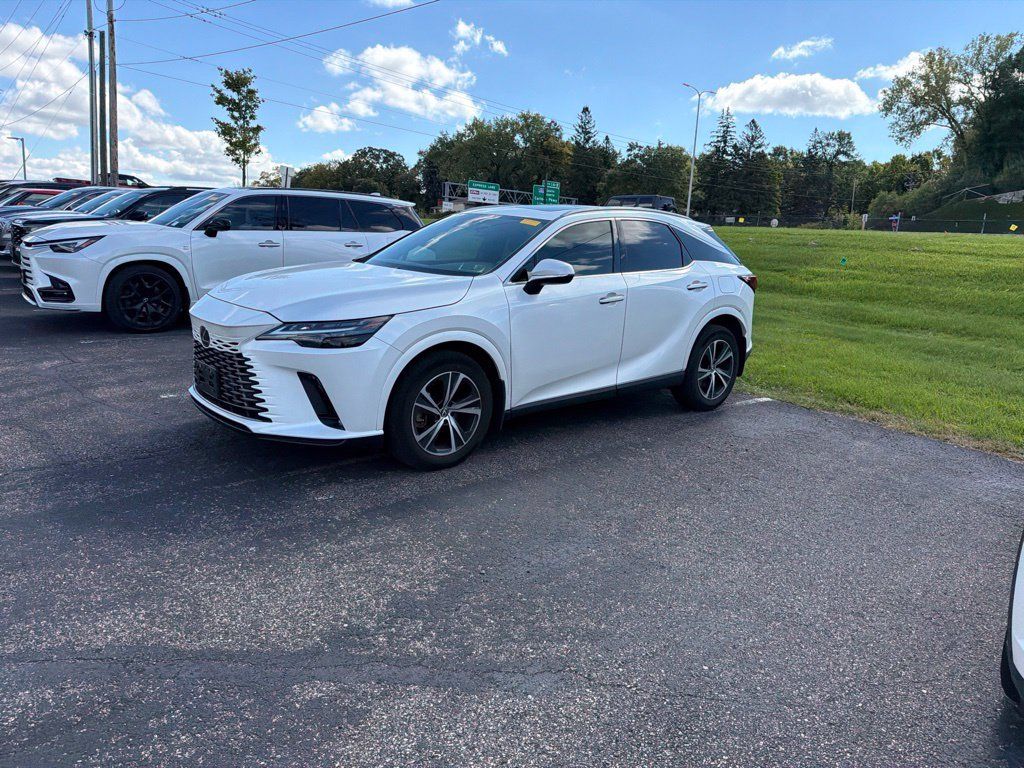 Used 2023 Lexus RX 350 Premium w/ Accessory Package AWD/4WD image 3