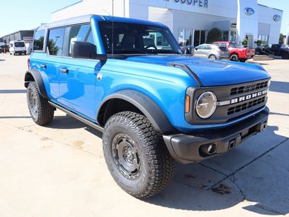 New 2025 Ford Bronco Big Bend w/ Black Diamond Package