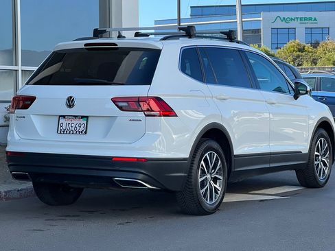 Used 2019 Volkswagen Tiguan SE w/ Panoramic Sunroof Package AWD/4WD image 4