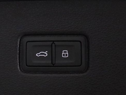 Used 2024 Audi Q7 2.0T Premium Plus image 9