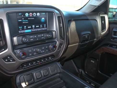 Used 2019 GMC Sierra 2500 Denali w/ Duramax Plus Package image 22
