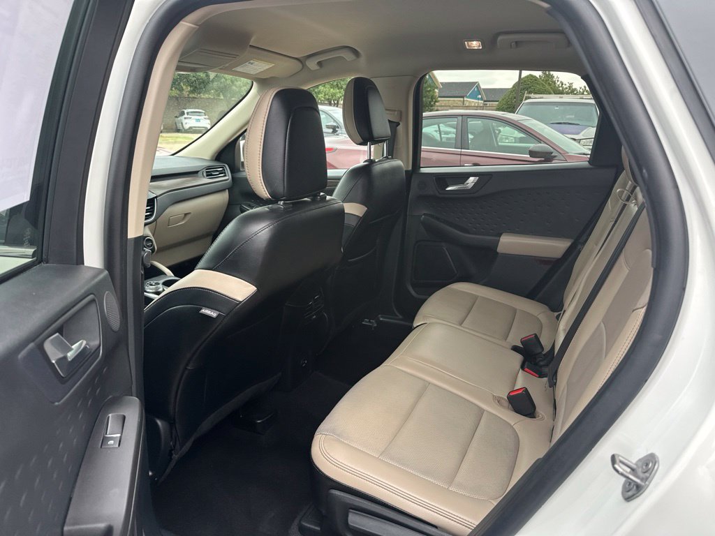 Used 2020 Ford Escape Titanium AWD/4WD image 10