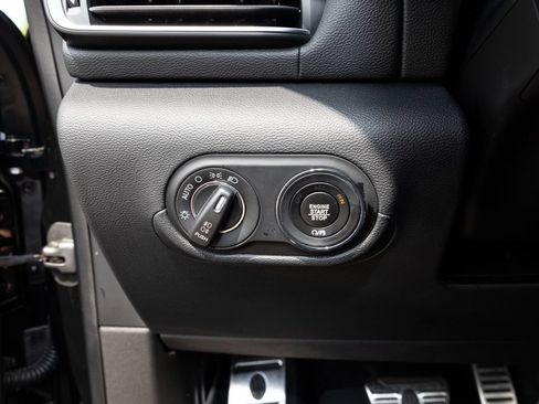 Used 2021 Maserati Levante GranSport AWD/4WD image 27