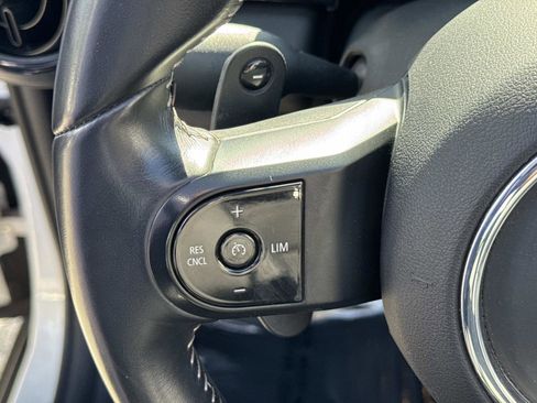 Used 2024 MINI Cooper S image 9