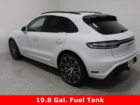 Used 2024 Porsche Macan GTS image 9