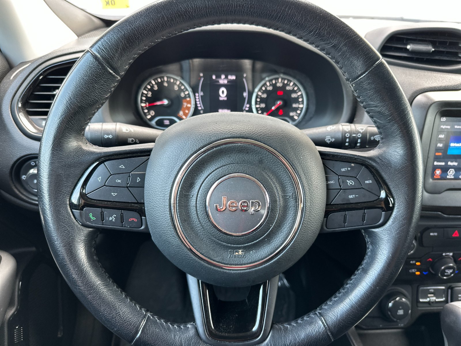 Used 2020 Jeep Renegade Altitude AWD/4WD image 22