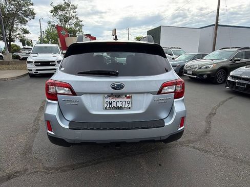 Used 2016 Subaru Outback 3.6R Limited AWD/4WD image 5