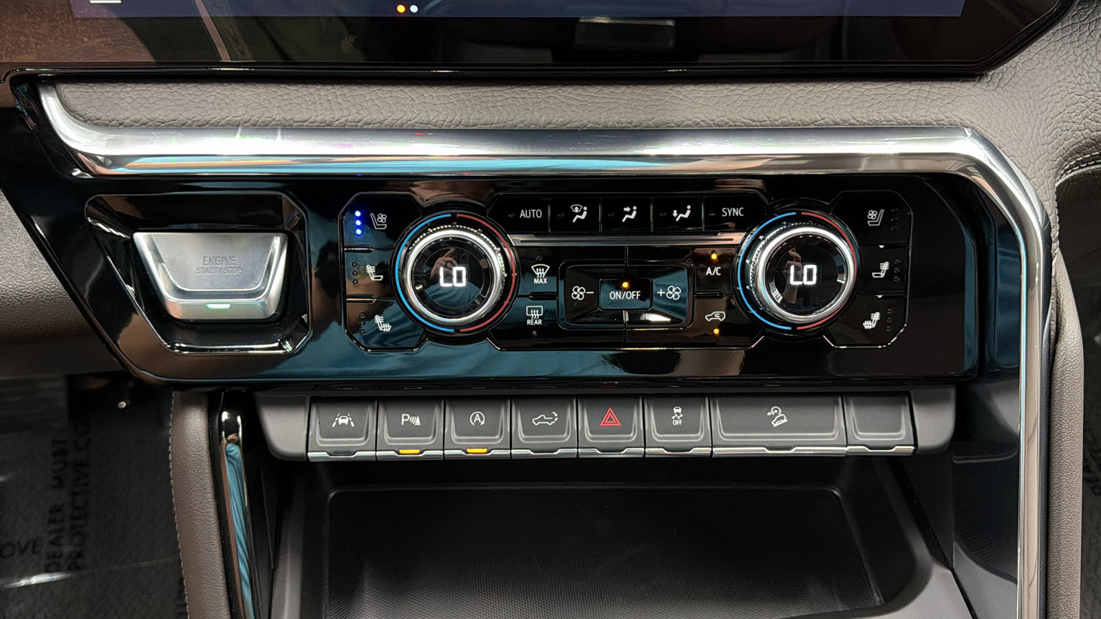 Used 2026 GMC Sierra 1500 Denali AWD/4WD image 24