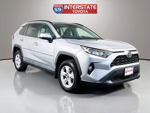 Used 2020 Toyota RAV4 XLE w/ Convenience Package AWD/4WD image 1