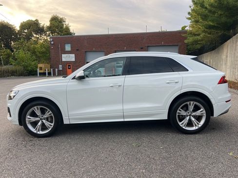 Used 2022 Audi Q8 Premium Plus w/ Premium Plus Package image 2