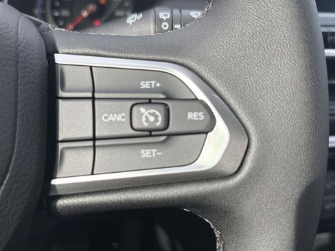 New 2026 Jeep Compass Latitude image 12