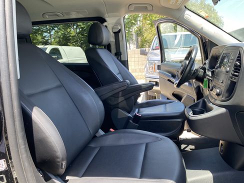 Used 2023 Mercedes-Benz Metris Passenger image 24