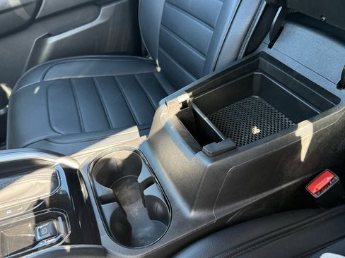 Used 2024 Chevrolet Colorado Trail Boss w/ Technology Package image 26