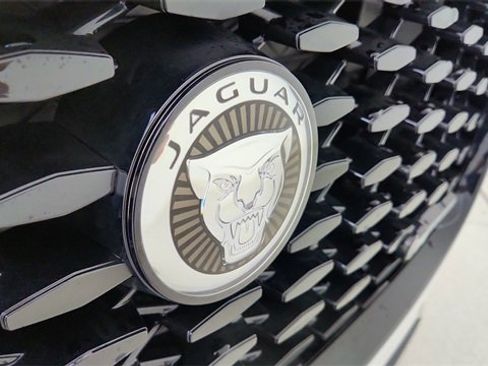 Used 2025 Jaguar F-PACE R-Dynamic S image 16