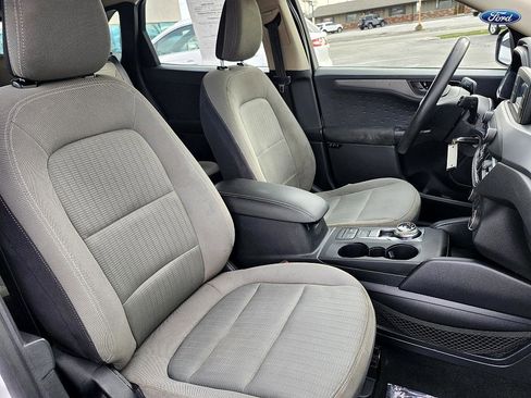 Used 2020 Ford Escape S image 21