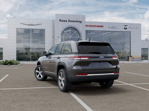 New 2026 Jeep Grand Cherokee Limited RWD image 3