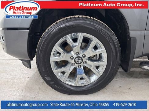 Used 2021 Nissan Titan SL w/ Moonroof Package image 52