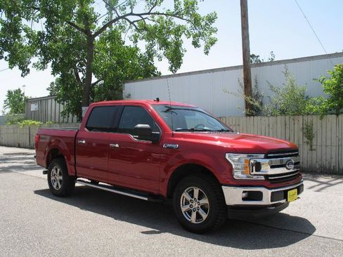 Used 2020 Ford F150 XLT w/ Equipment Group 302A Luxury AWD/4WD image 4