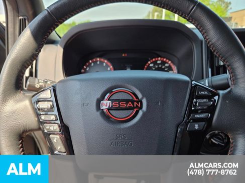 Used 2025 Nissan Frontier PRO-4X AWD/4WD image 22