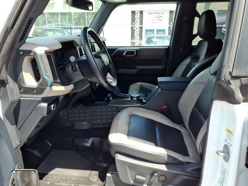 Used 2023 Ford Bronco Wildtrak AWD/4WD image 10
