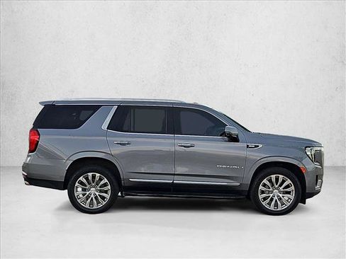 Used 2022 GMC Yukon Denali RWD image 4