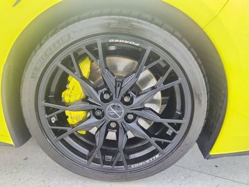 Used 2024 Chevrolet Corvette Stingray Premium Conv w/ Z51 Performance Package image 53