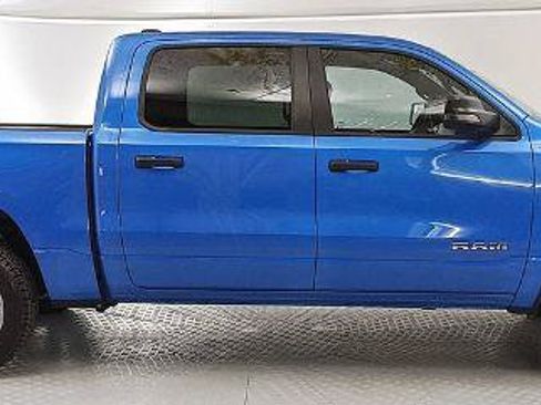 Used 2023 RAM 1500 Big Horn AWD/4WD image 2