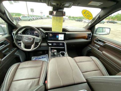 Used 2024 GMC Sierra 1500 Denali RWD image 15