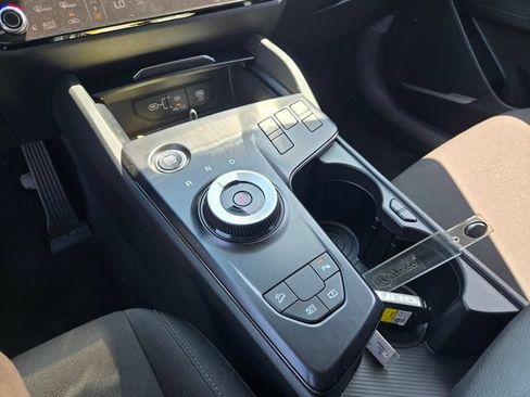 Used 2026 Kia Sportage LX FWD image 18
