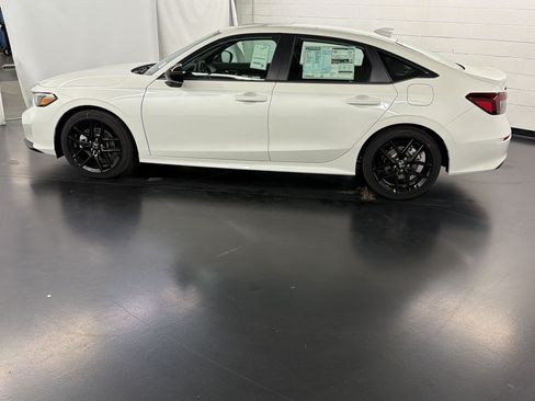 New 2026 Honda Civic FWD Hybrid Sedan image 2