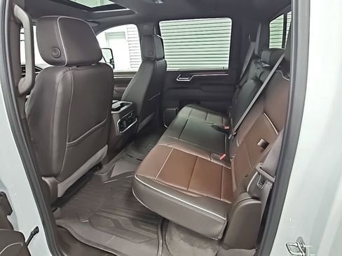 New 2026 GMC Sierra 2500 Denali w/ Denali Reserve Package image 32