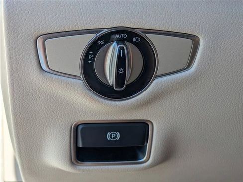 Used 2015 Mercedes-Benz S 550 4MATIC Sedan image 14