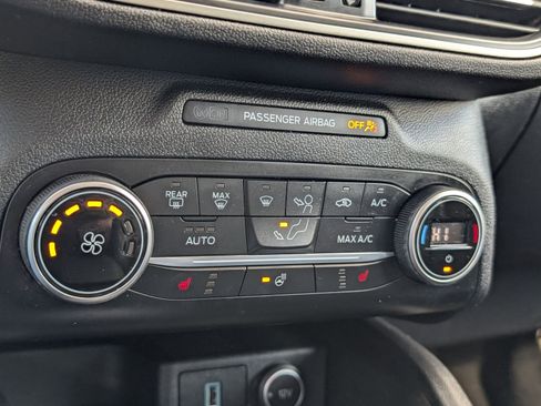 Used 2020 Ford Escape SEL image 27