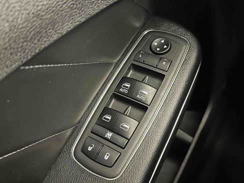 Used 2018 Dodge Charger R/T Scat Pack image 43