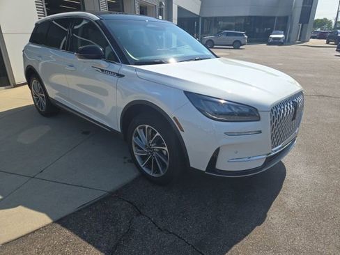 Certified 2023 Lincoln Corsair AWD w/ Equipment Group 101A image 9
