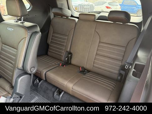 New 2026 GMC Acadia Denali Ultimate w/ LPO, Floor Liner Package AWD/4WD image 26