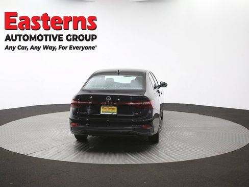Used 2025 Volkswagen Jetta SE FWD image 38