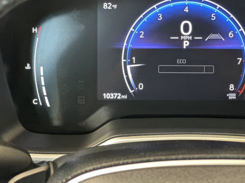 Used 2025 Toyota Corolla XSE FWD image 11