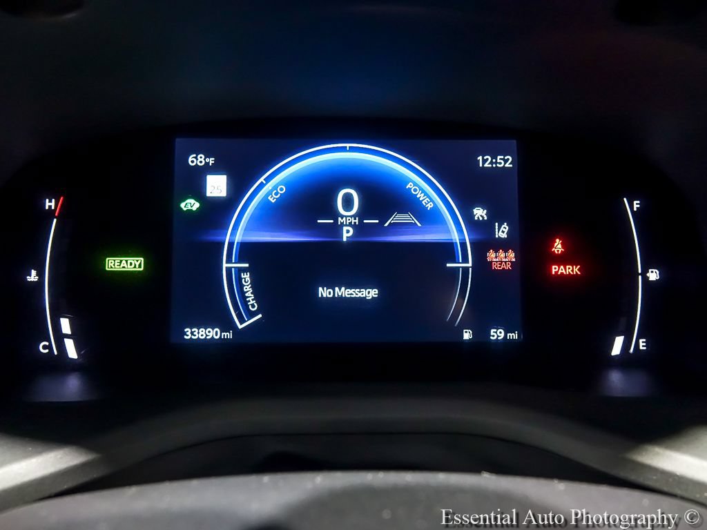 Used 2025 Toyota Camry SE FWD image 4