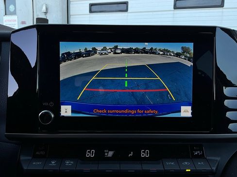 Used 2025 Toyota Camry LE image 29