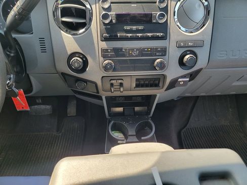 Used 2011 Ford F250 XLT w/ XLT Premium Pkg AWD/4WD image 18